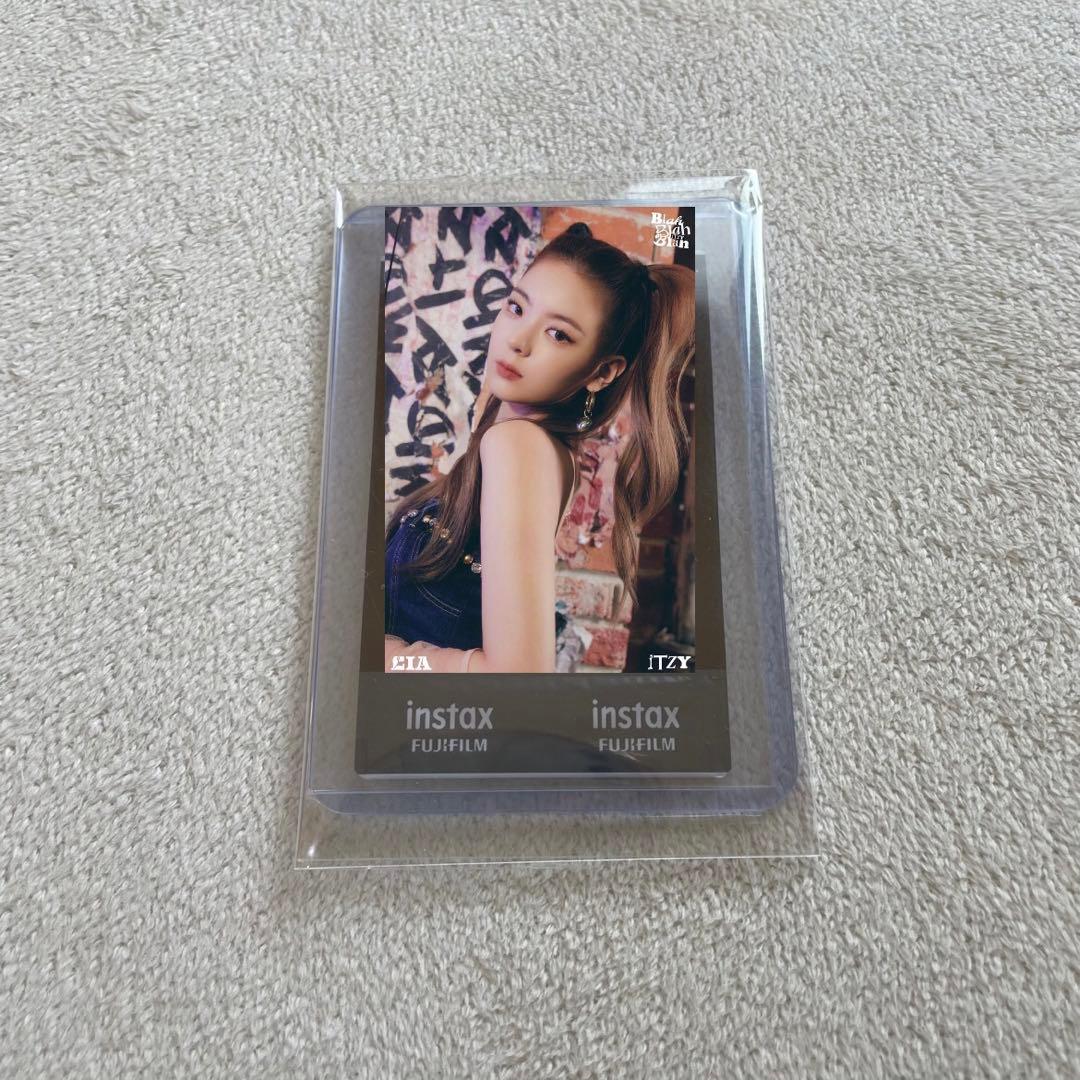 ITZY リア直筆サイン 入りチェキ