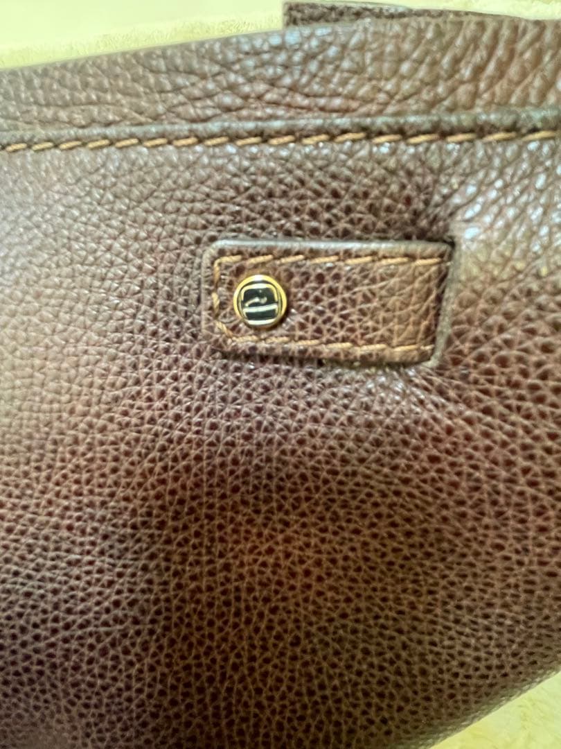 美品GIANNI CHIARINI（ジャンニキャリーニ） レザーショルダーバッグ