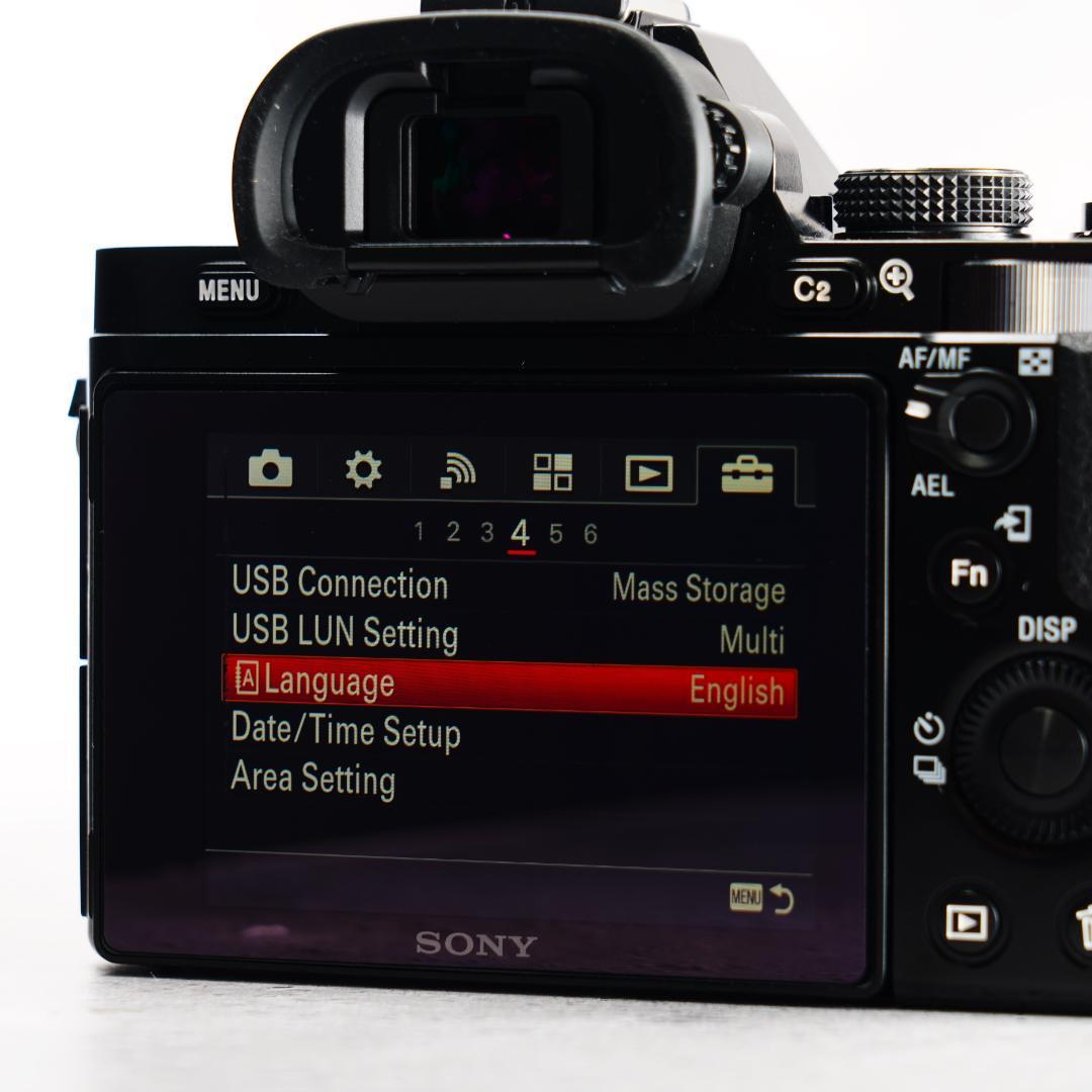 美品1,630回！世界初フルサイズミラーレスSONY α7 ILCE-7K｜美