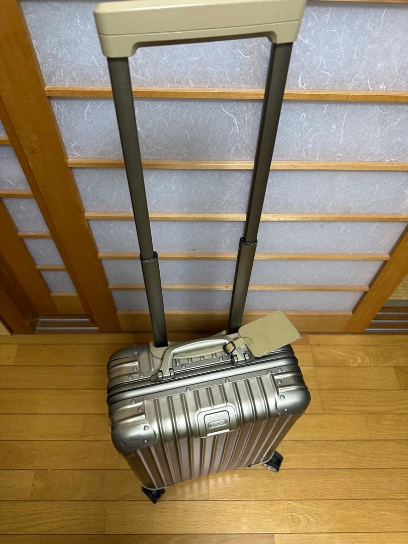 RIMOWA☆リモワスーツケース トパーズチタニウム32L機内持ち込み可能