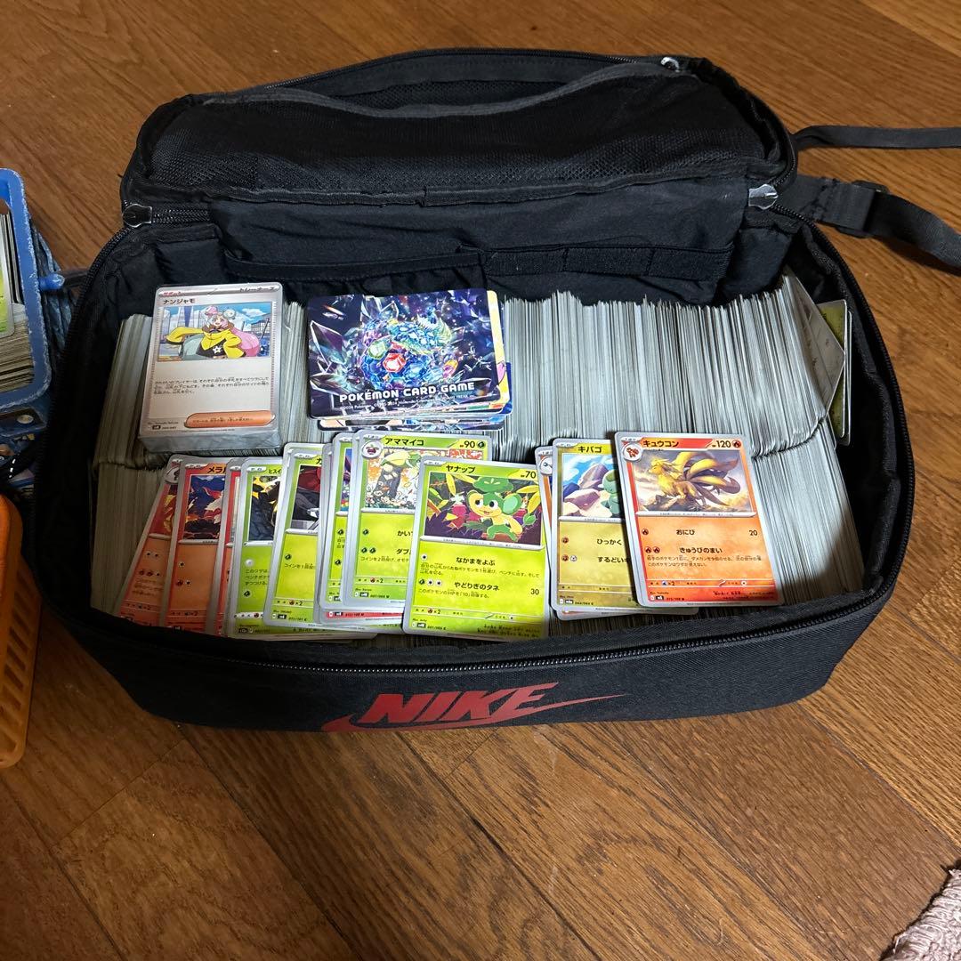 ポケモンカード＆おまけ付き