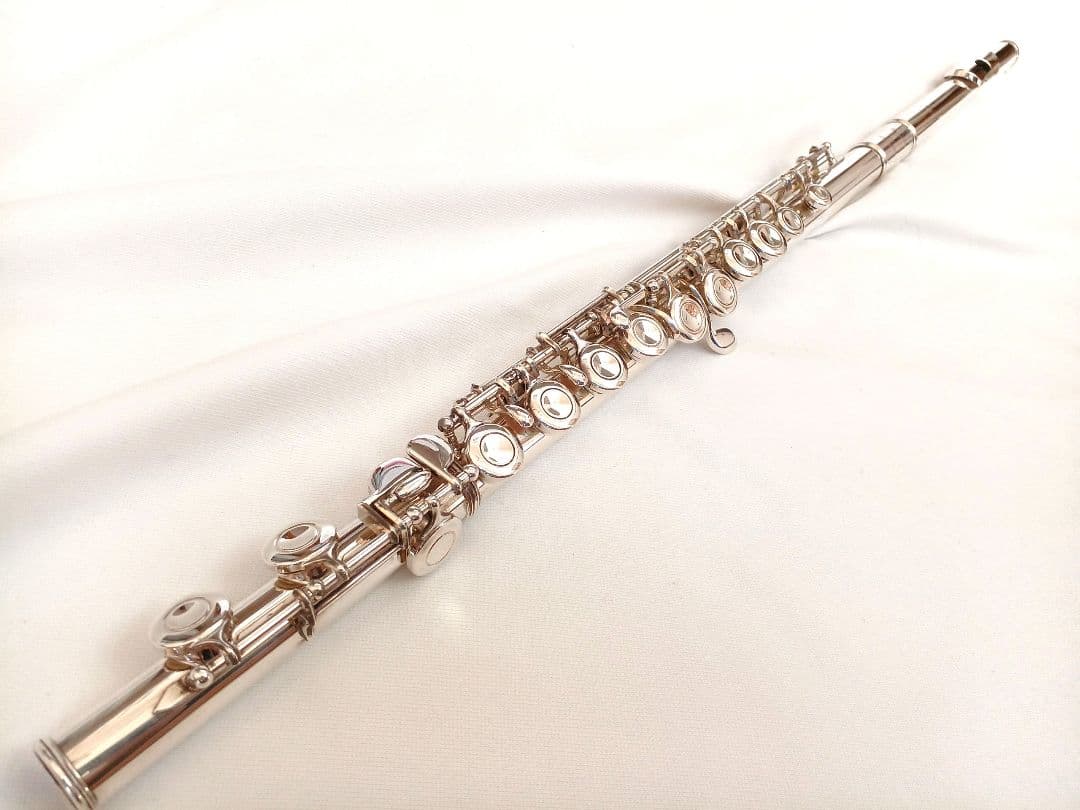 ♦後期モデル♦ヤマハ フルート YFL-211♦良く鳴る美品