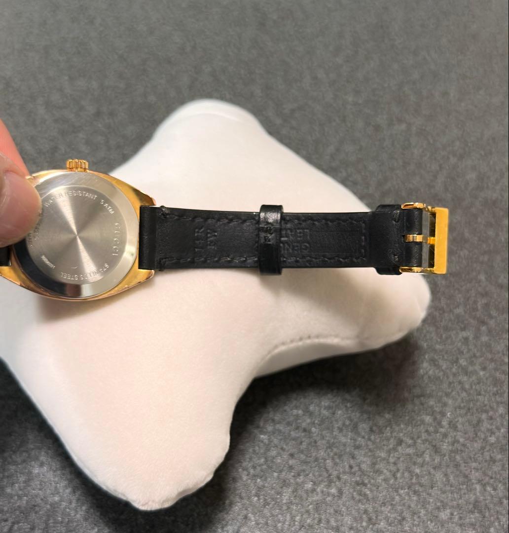 GUCCI ペア時計 142.3 (メンズ) 142.5 (レディース)