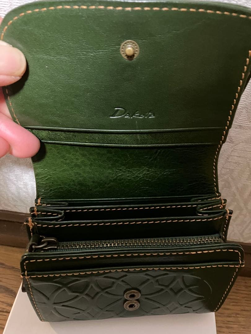 ダコタ Dakota 二つ折り財布 リリーヴォ Dakota ダコタ 財布 二つ折り