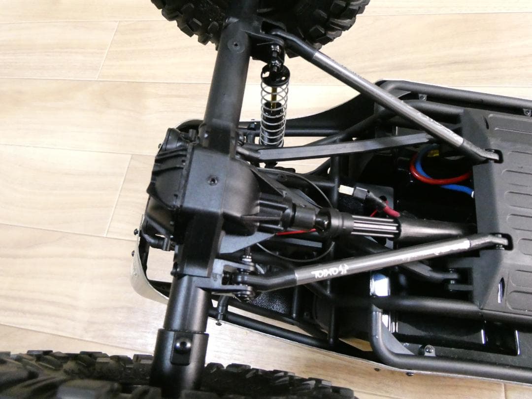 【再お値下げ】アキシャル　レイス WRAITH　電動４WD　ROCK RACER