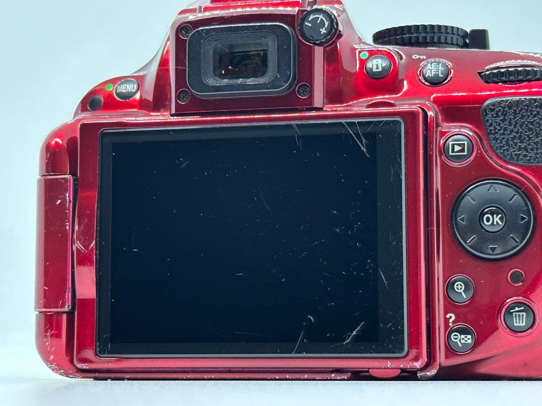 Nikon D5200 一眼レフカメラ ダブルレンズ セット 希少カラー レッド