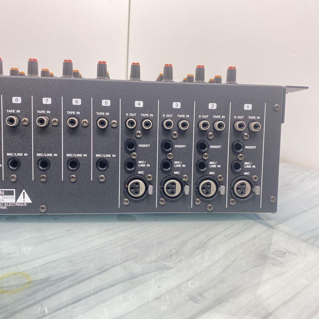 TASCAM M-108　8チャンネル入力アナログミキサー