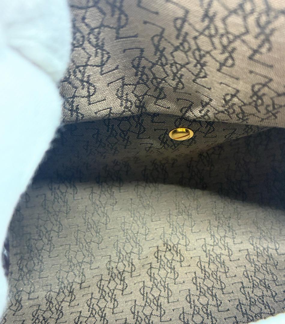 YSL イヴ・サンローラン 白 ホワイト ショルダーバッグ A1356A4