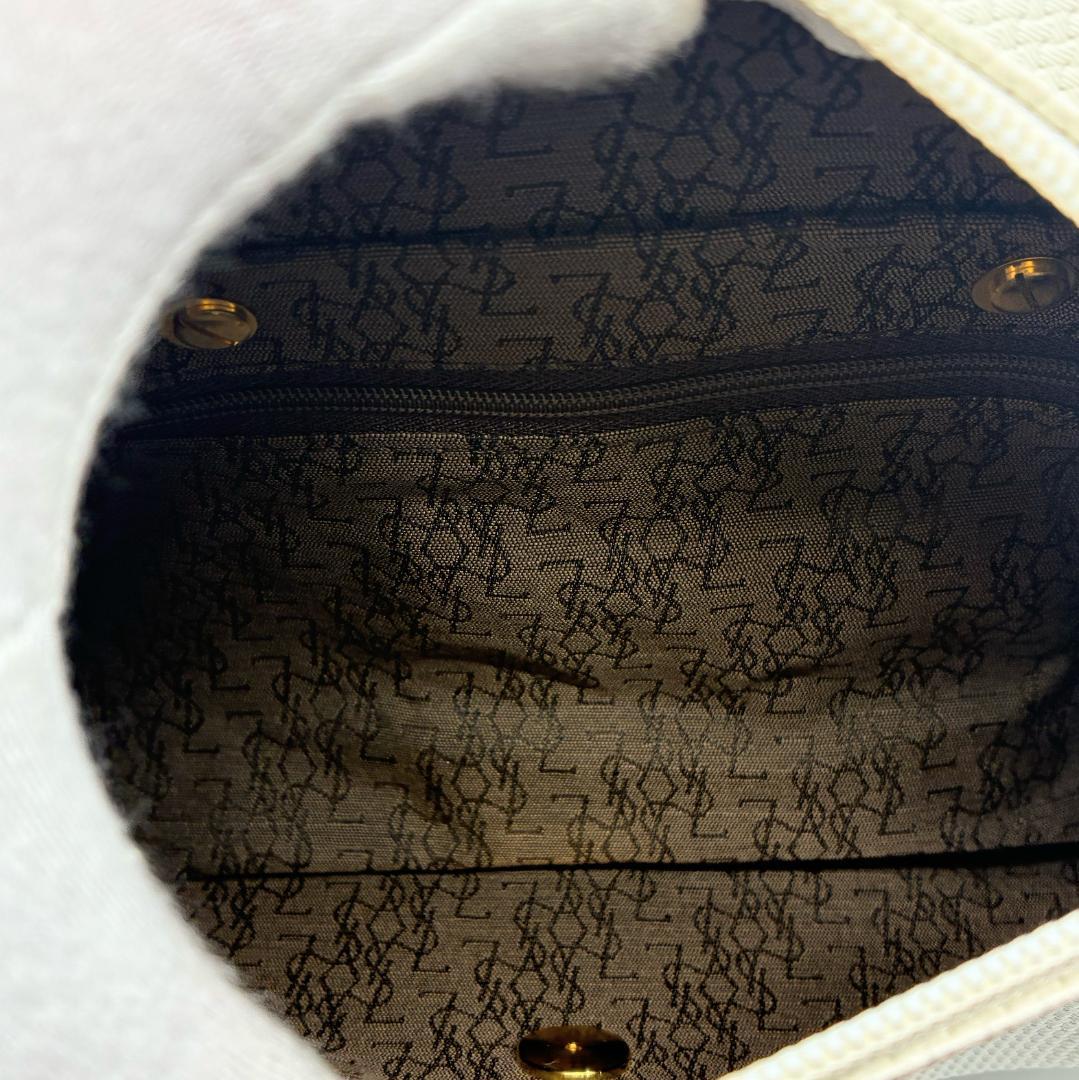 YSL イヴ・サンローラン 白 ホワイト ショルダーバッグ A1356A4