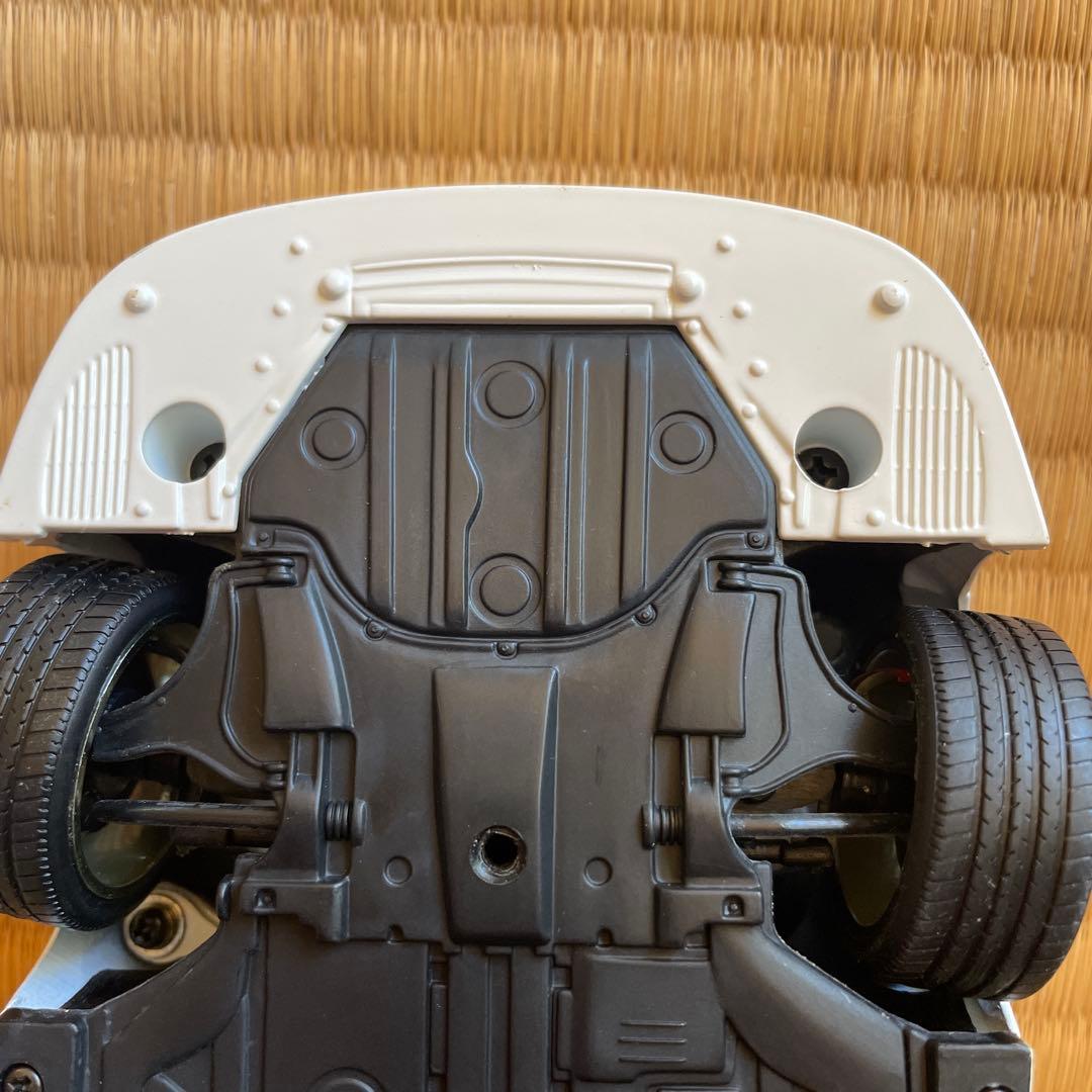 ポルシェ911 1/18スケール ホワイト