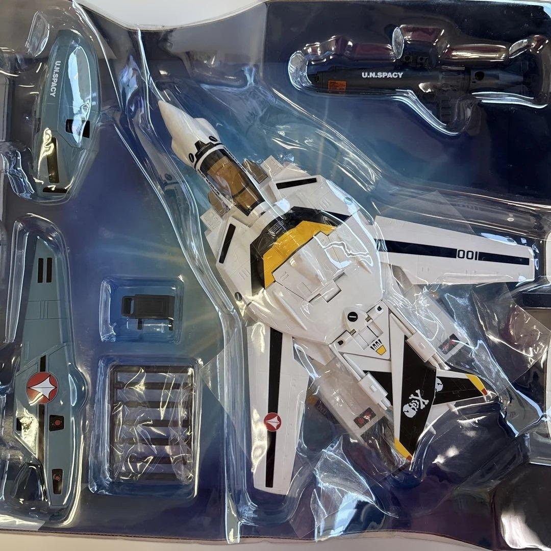 【未使用】1/55VF-1S スーパーバルキリー ロイ•フォッカー機 可変戦闘機