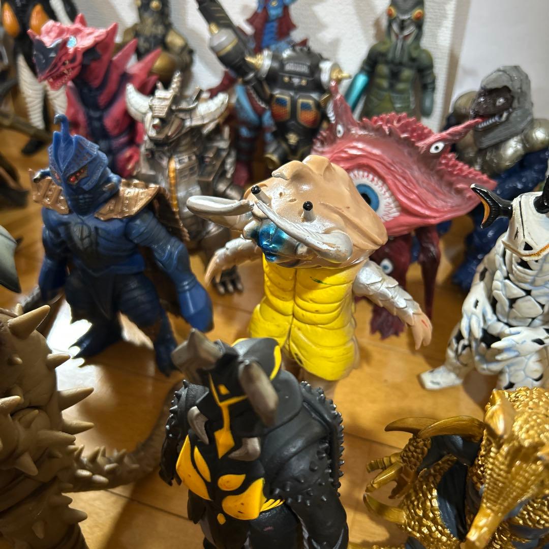 ウルトラマン 怪獣フィギュアまとめ売り39体