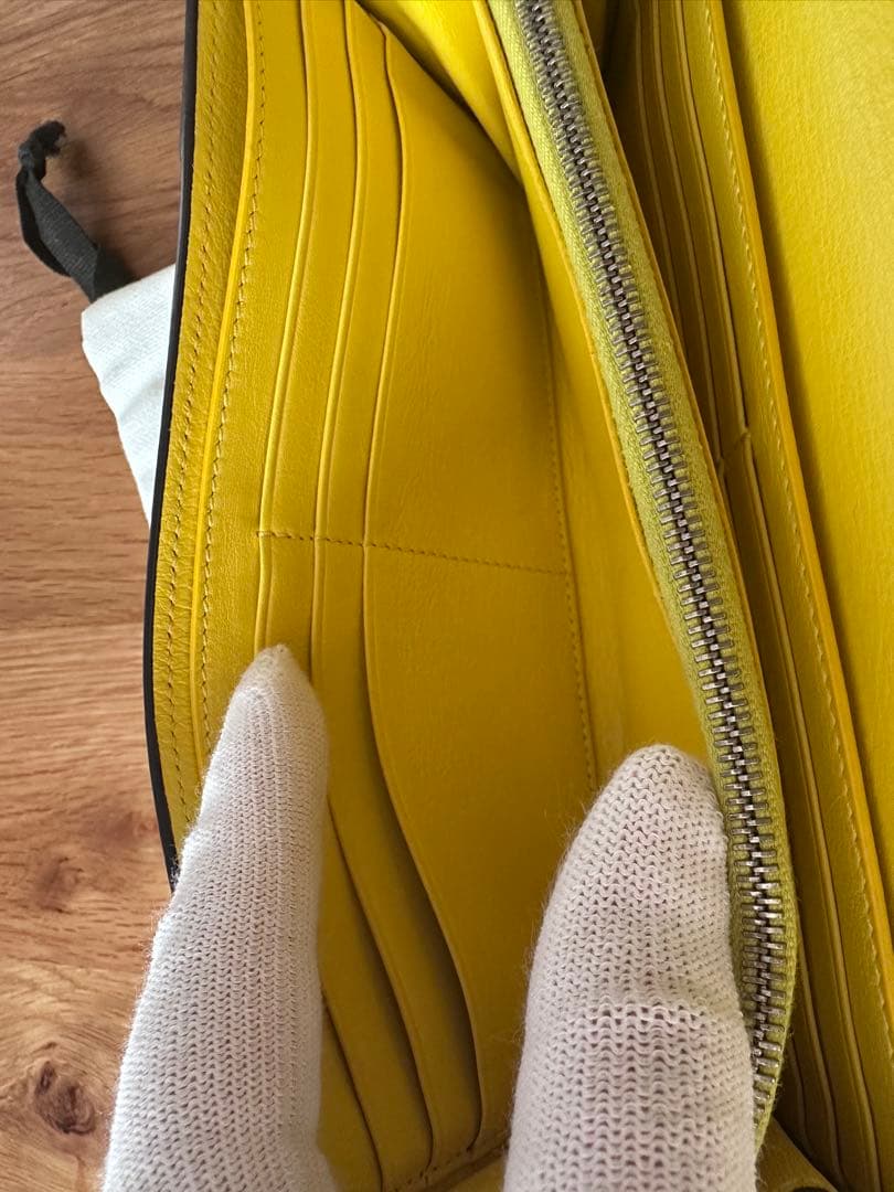 CÉLINE グレー 二つ折り長財布 保存袋付き