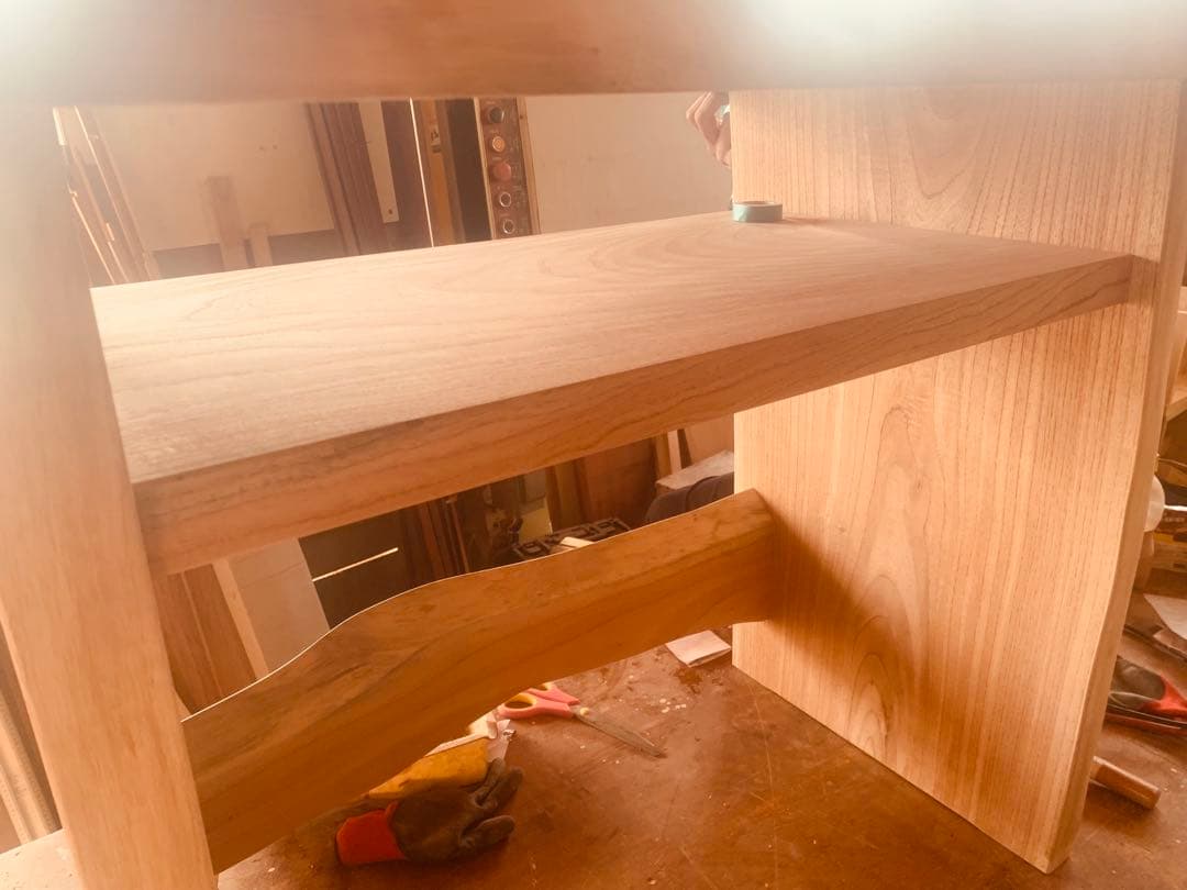 ☆ローズマリー☆無垢材(耳付栴檀一枚板)PCデスクオーダー製作＊高さ75㌢