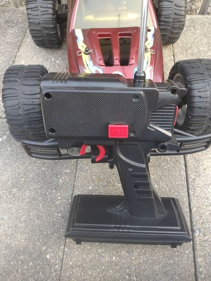 ラジコン　エンジンバギーカー　中古品