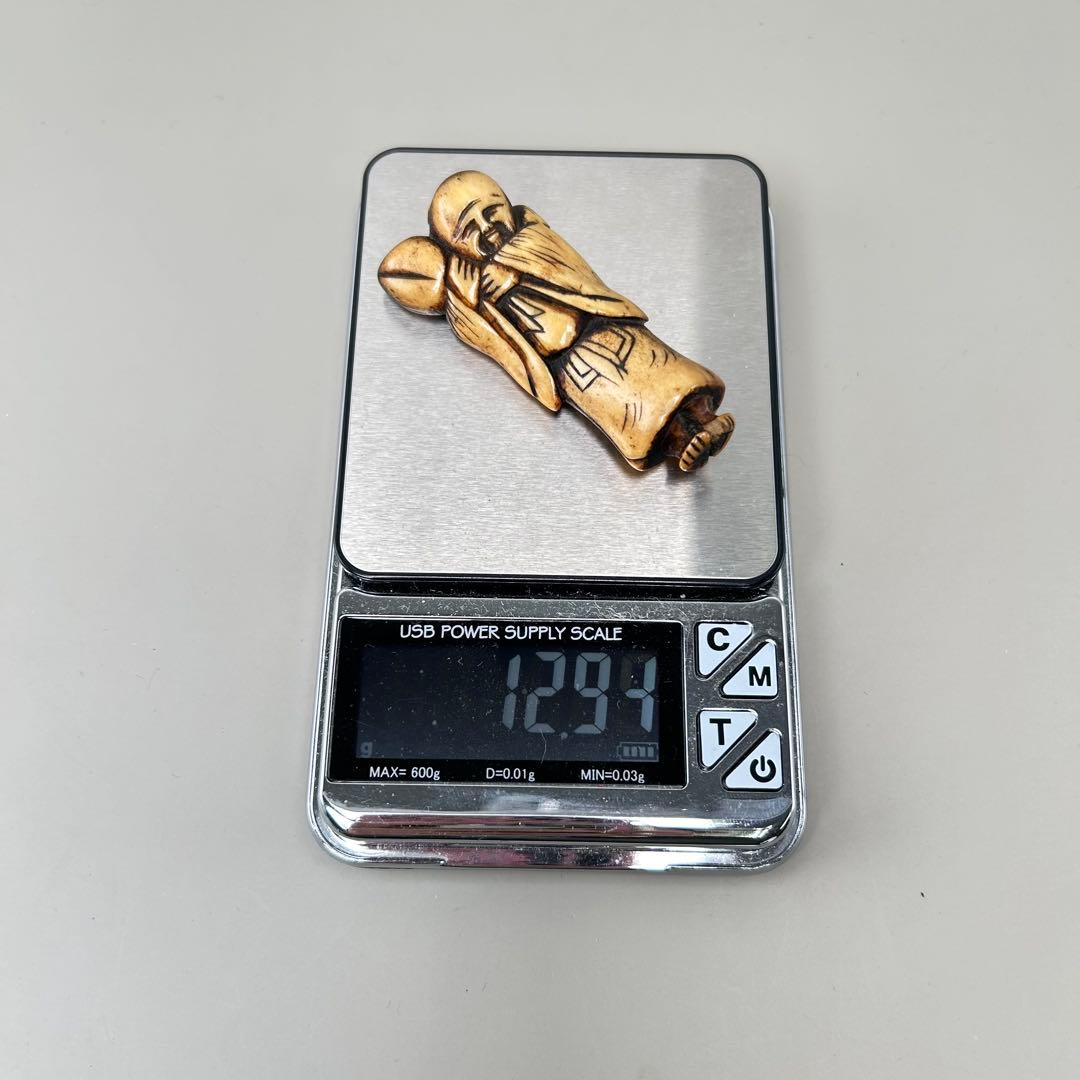 彫刻極上根付天然素材アンティーク骨董飾り物古美術置物細密細工