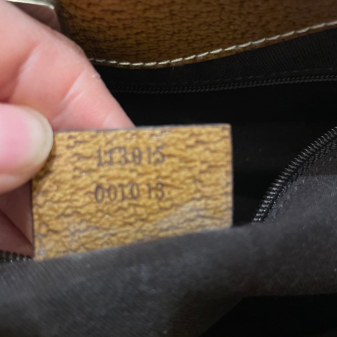 ぴょんしき様　グッチ　ショルダーバッグ