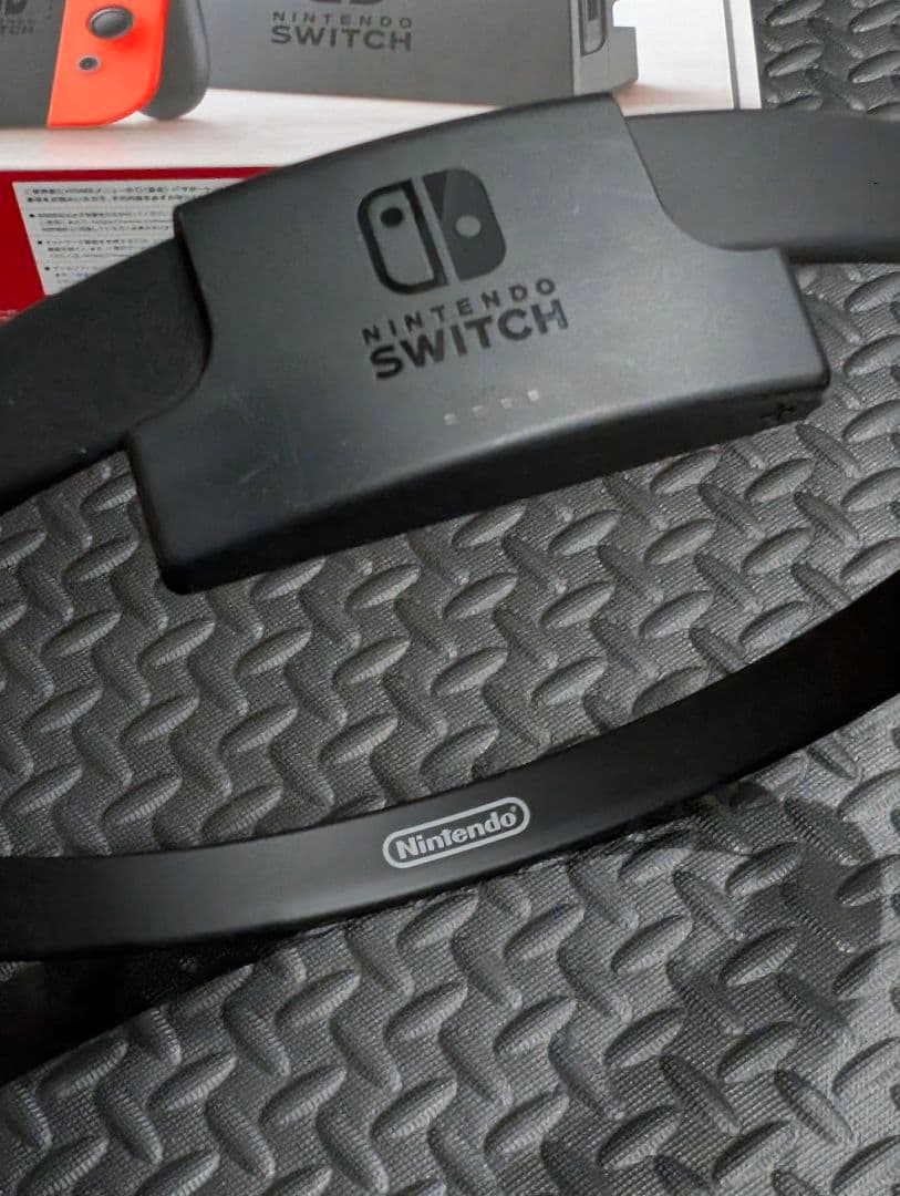 Nintendo Switch ネオンブルーとネオンレッド本体 + EXTRA
