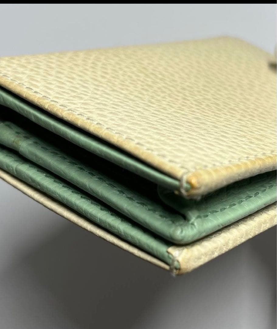 GUCCI GGマーモント 二つ折り財布