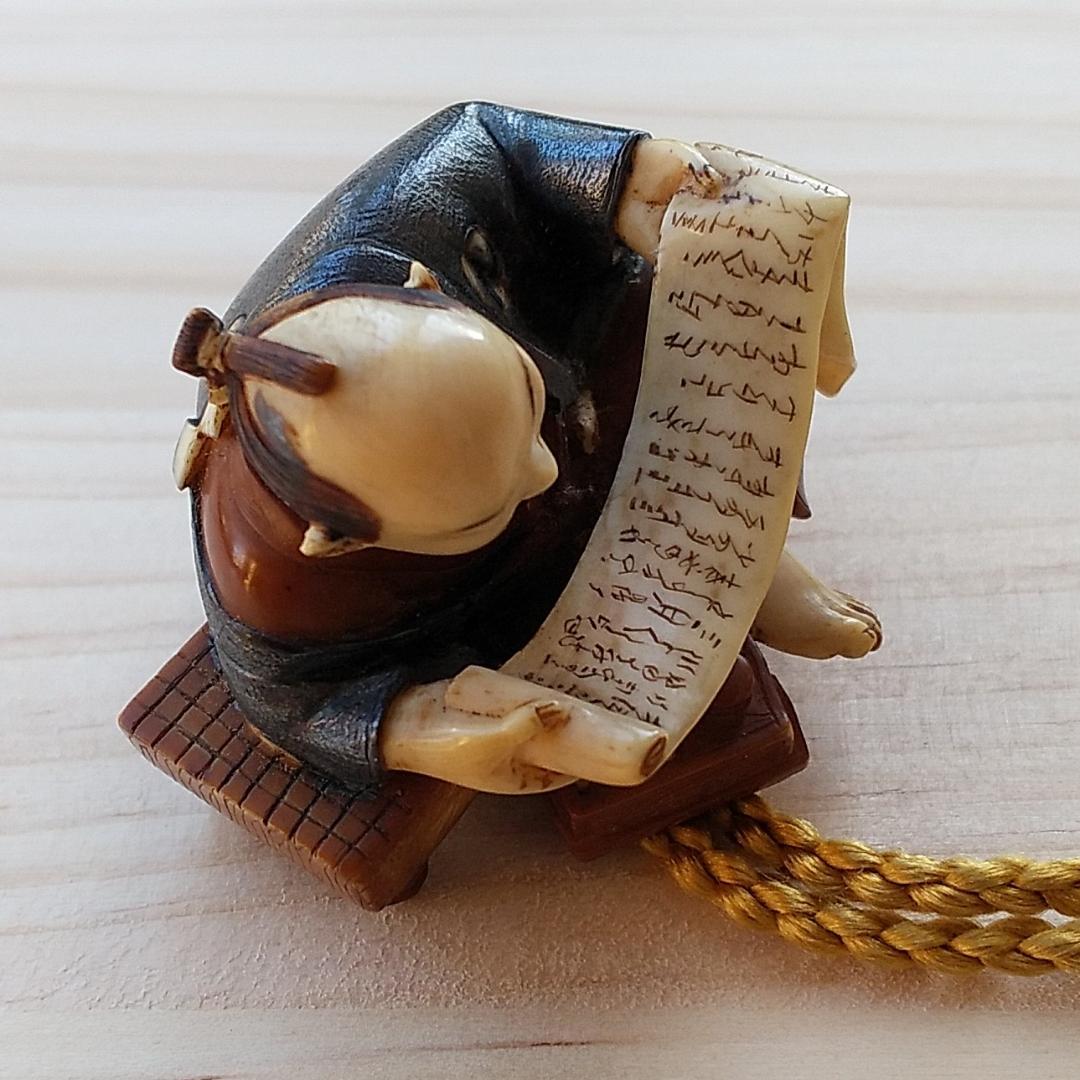 春井恒眠作　紀伊高野山玉川蒔絵印籠　人物根付