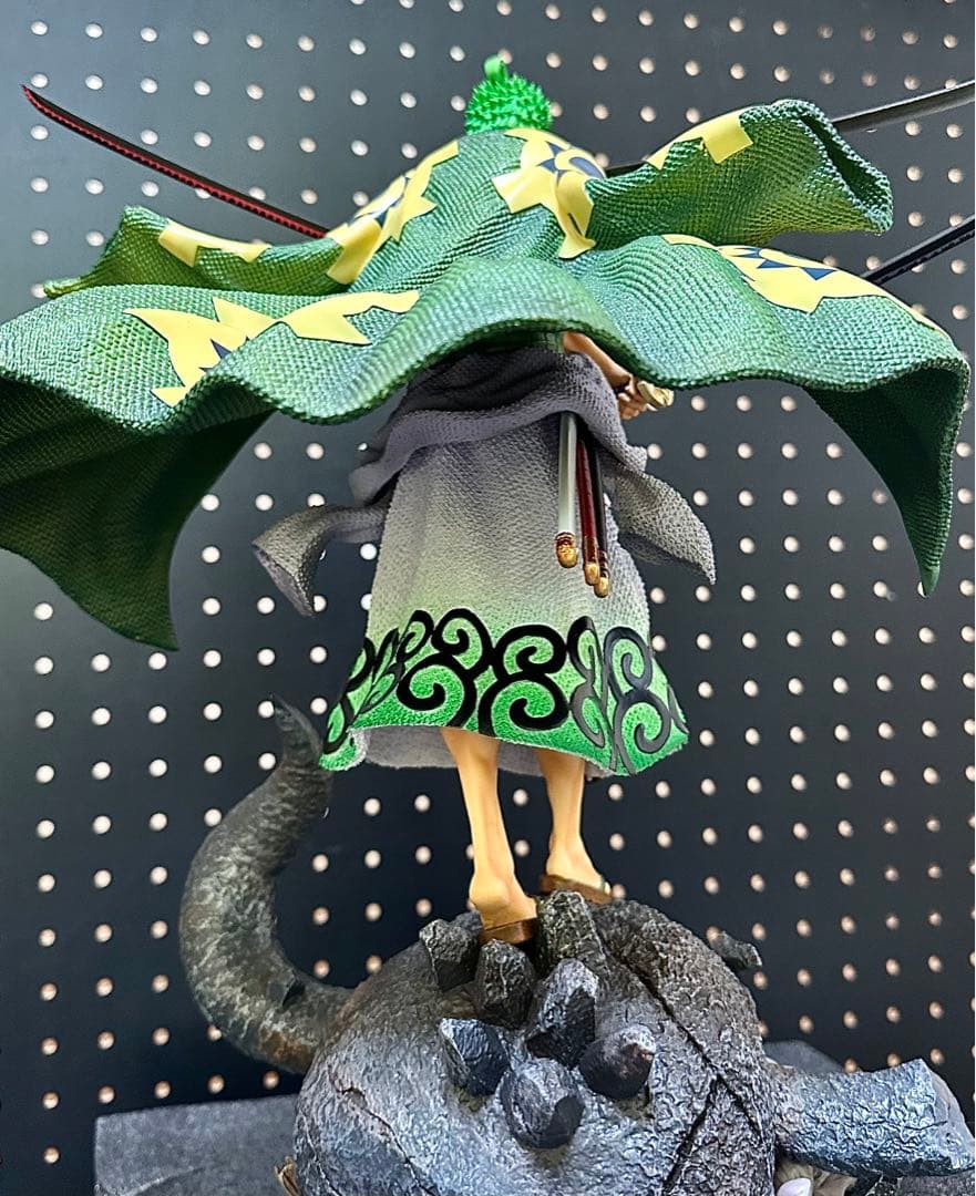 ワンピース ゾロ 小売 ガレージキット ゾロ フィギュア pop ワンピース