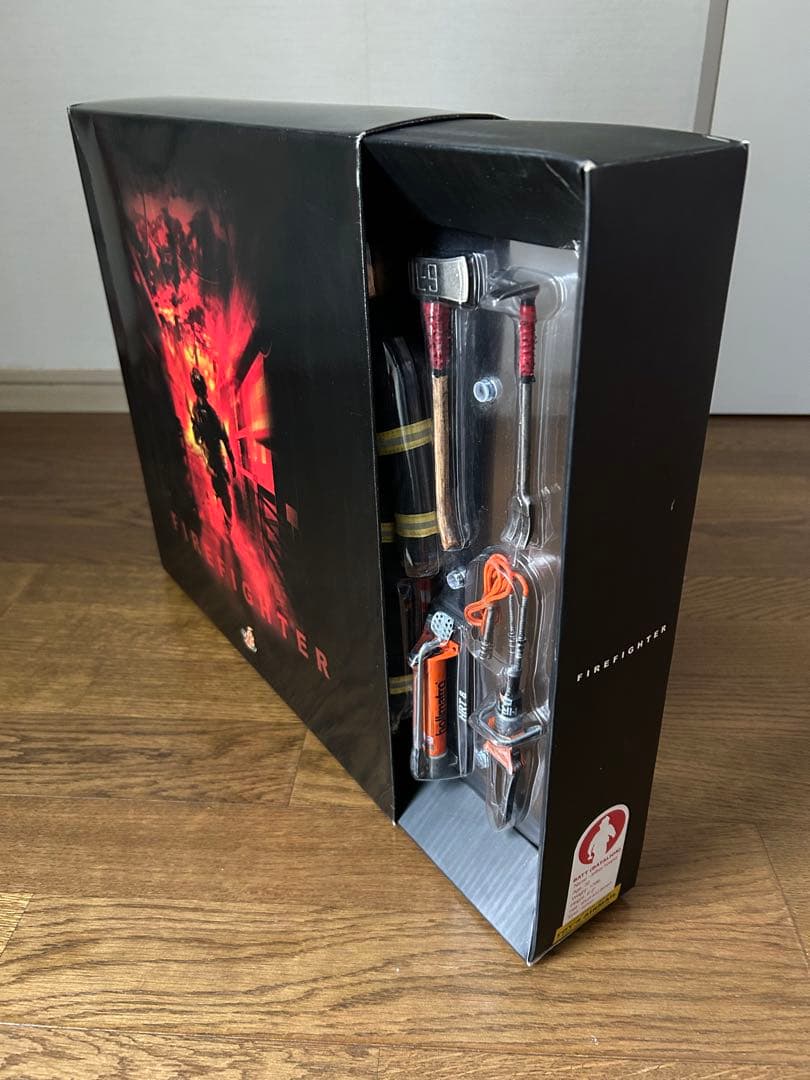 ホットトイズ FIRE FIGHTER 消防士 未開封