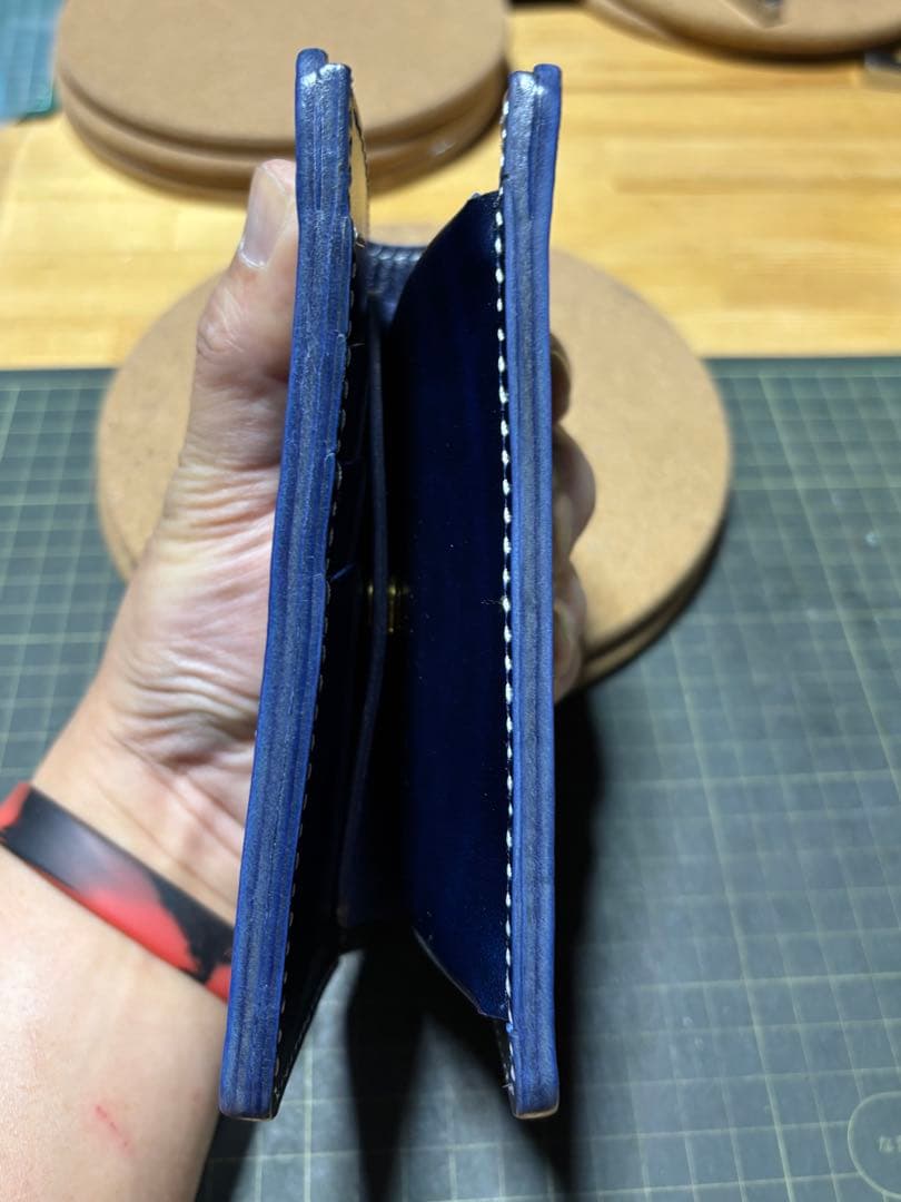 ミドルウォレット　ベルギー産　ルガト　ハンドメイド【訳あり】