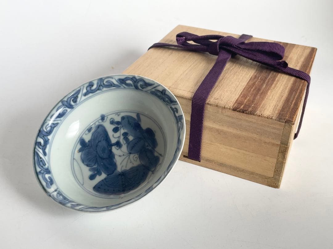 骨董 アンティーク 古染付 蝶々文 小皿 盃 酒器 平盃 中国骨董 古