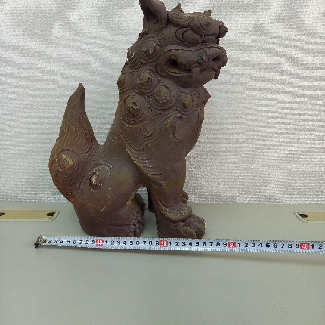 茶色の素焼きシーサー