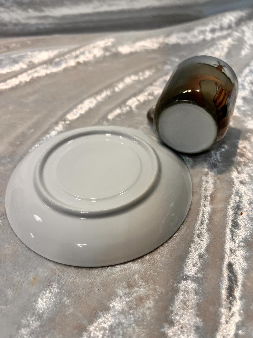 カップ＆ソーサー2個とミルクポットのセット 手描きオランダの風景刻印なし