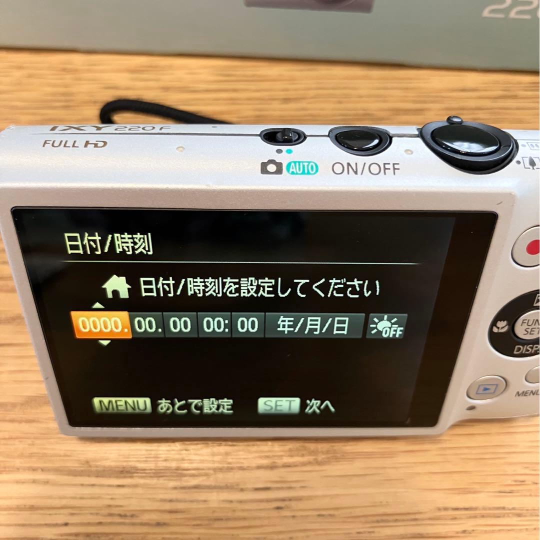 Canon キャノン IXY 220F コンパクトデジタルカメラ ジャンク品