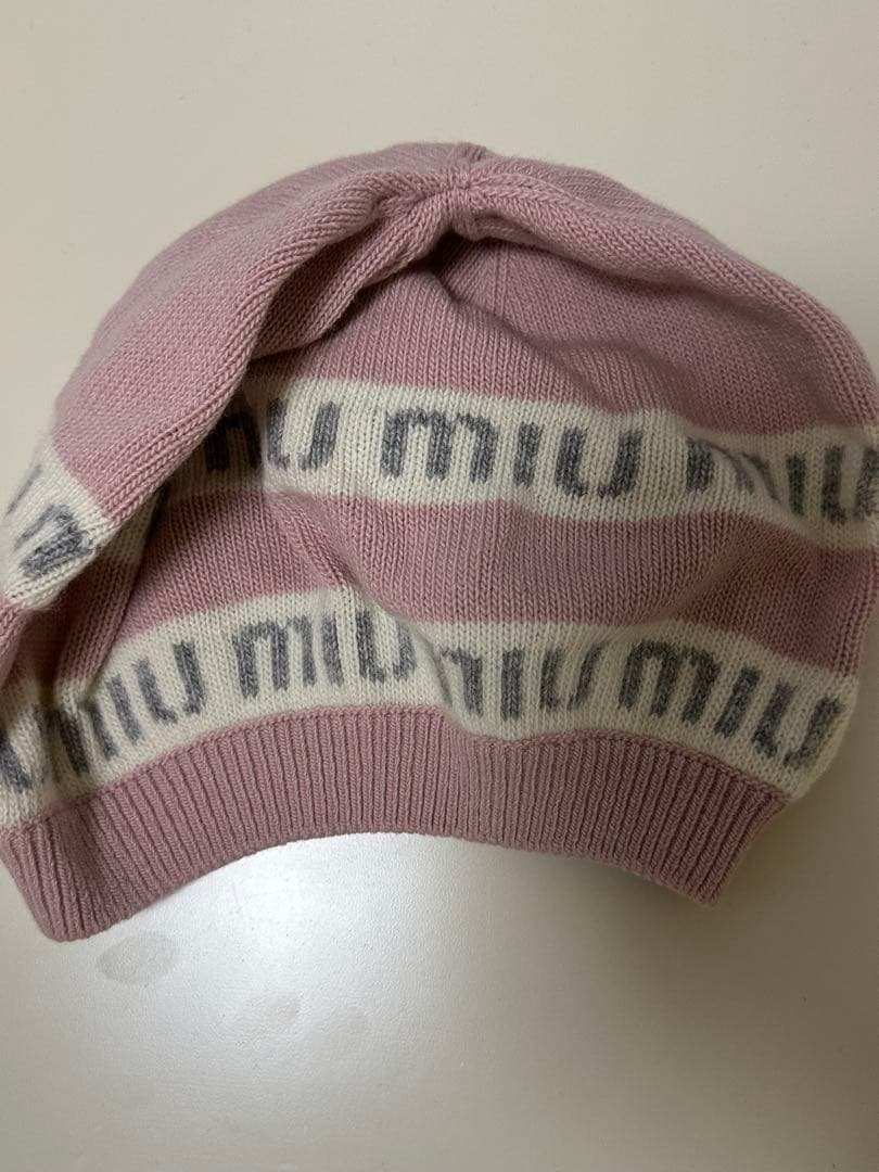 ル*ル様 MIUMIU ニット帽 ビーニー ホワイト（白）系 MiuMiu(ミュウミュウ) ニットキャップ・ビーニー
