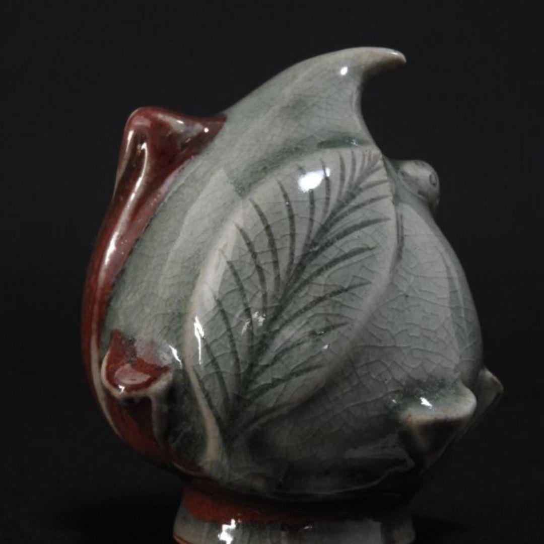 李朝 水滴 辰砂 桃型 青磁