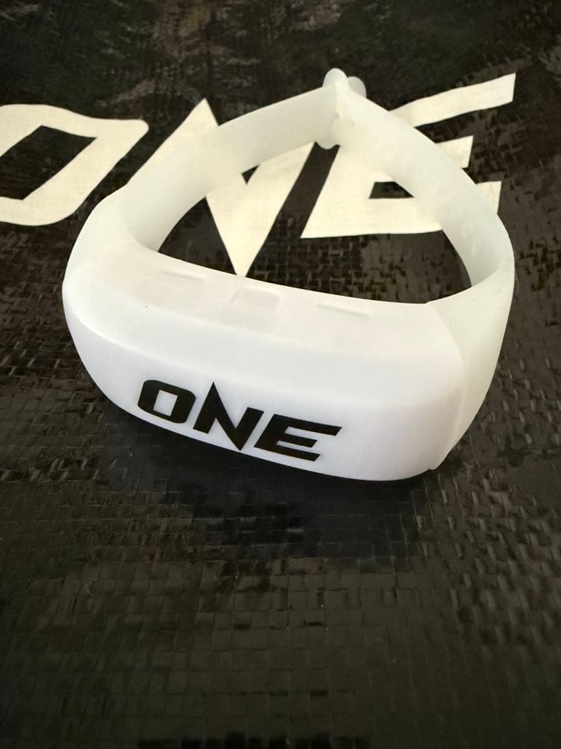 ONE173 【直筆サイン入りポスター】 VVIP席限定グッズ13点セット