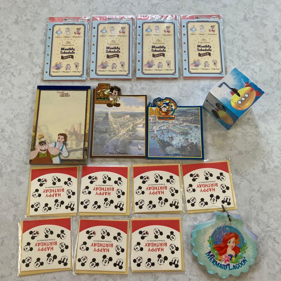 ディズニー　キャラクターグッズ まとめ売り