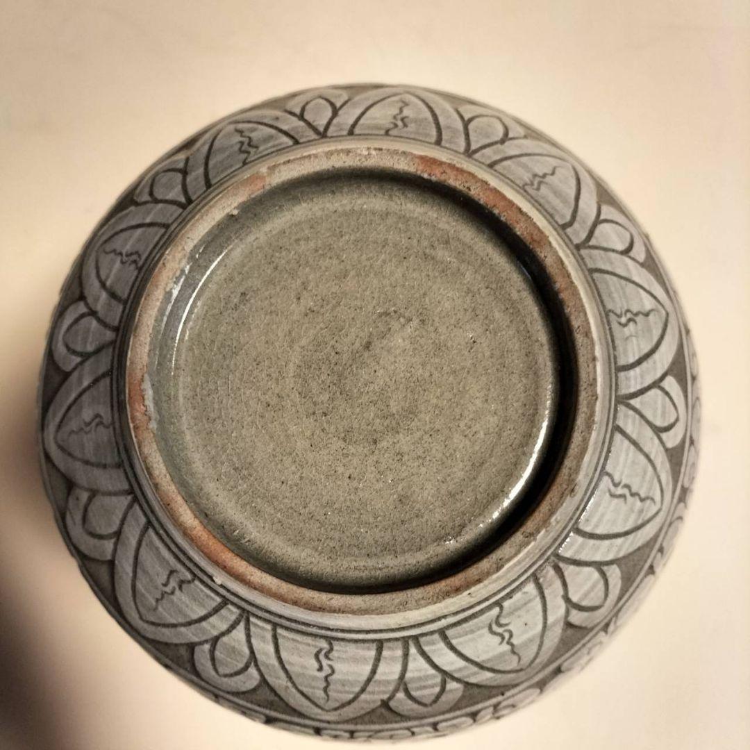 朝鮮美術　高麗　粉青沙器　三島牡丹唐草模様　花瓶