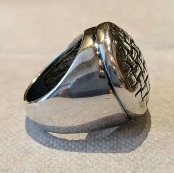 ボッテガヴェネタ:イントレチャートリング