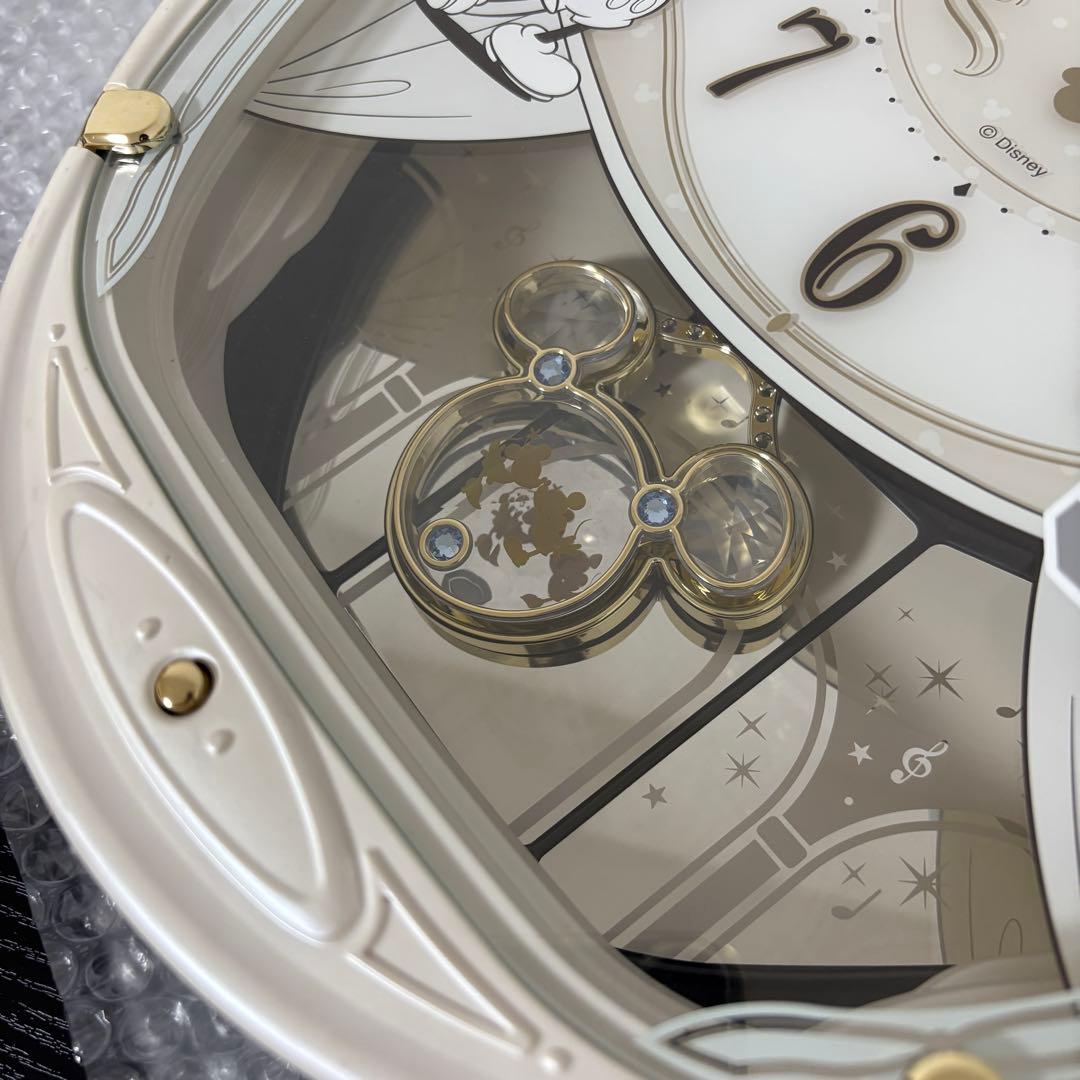 SEIKO ディズニー 電波掛時計 FW579W ミッキー&フレンズ セイコー