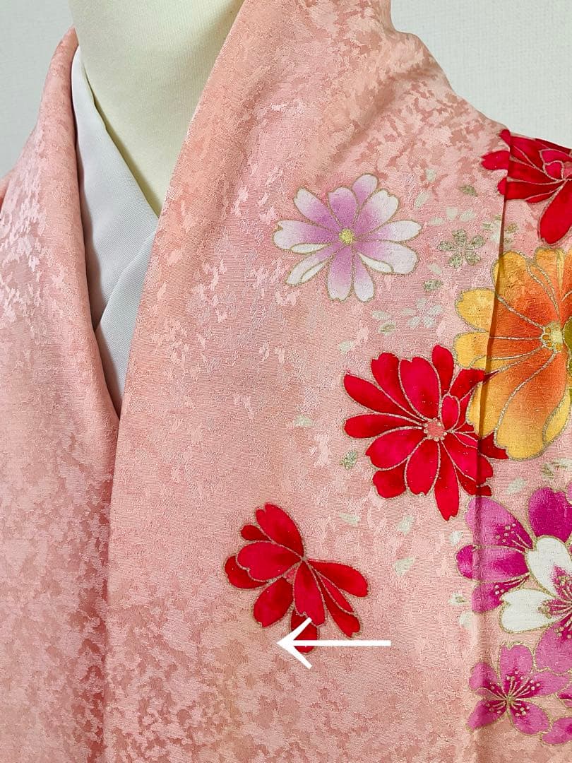 振袖 ピンク系 淡いピンク 銀通し 刺繍 牡丹 桜 リボン 鞠柄 正絹の
