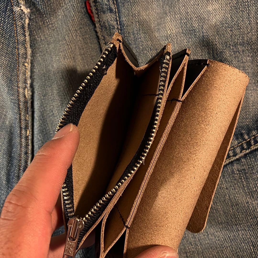 お札が折れない！ミドルトラッカーウォレット 3層 シルバー 栃木レザー