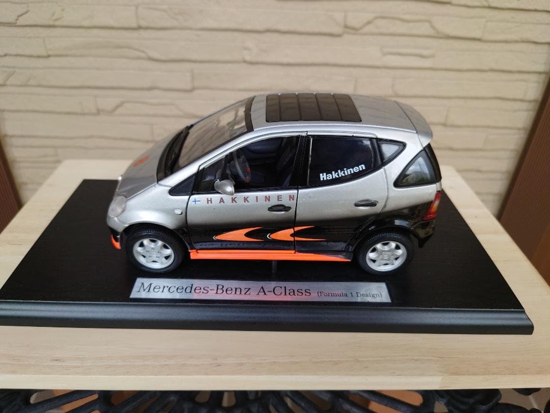 1/18 メルセデスベンツコレクション A クラス(フォーミュラ1デザイン)