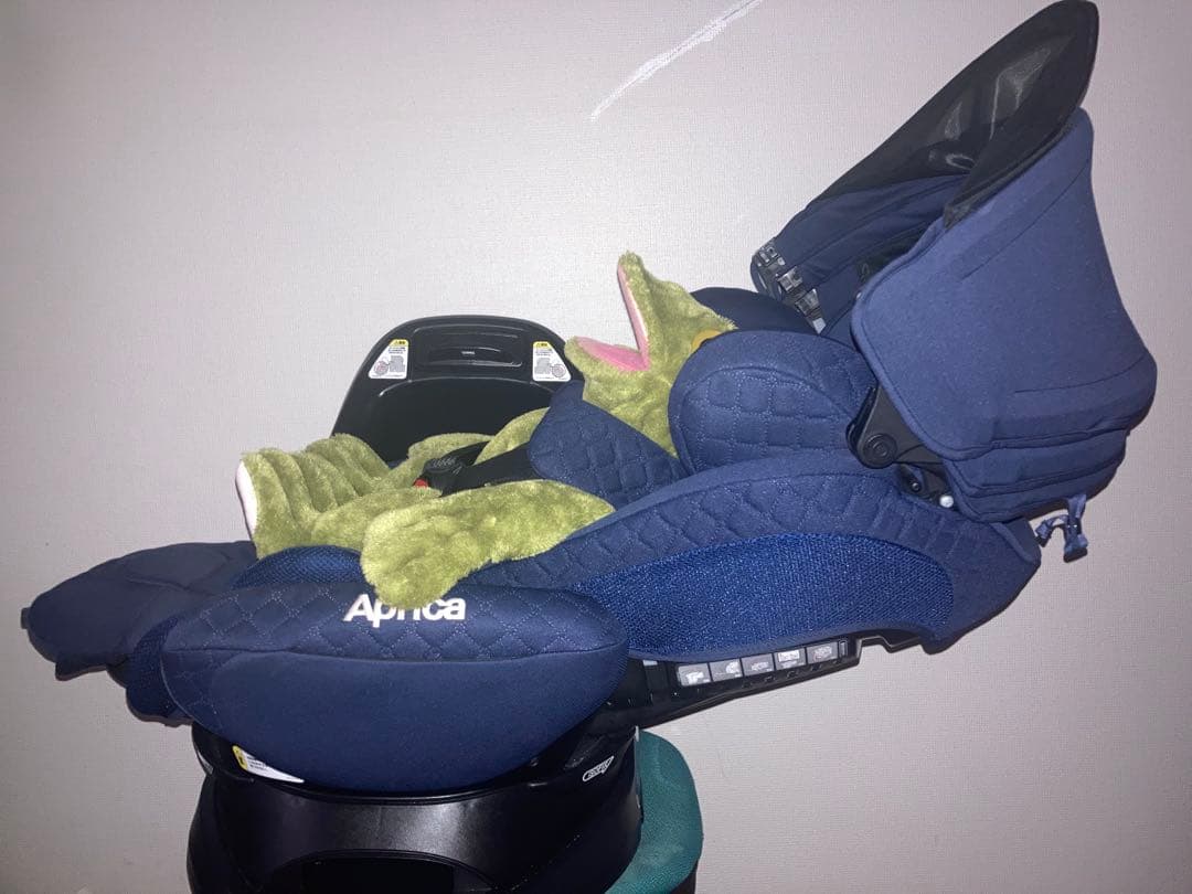 ゆうゆ⭐︎⭐️【可変式】フラディアグロウプレミアムISOFIXチャイルドシート