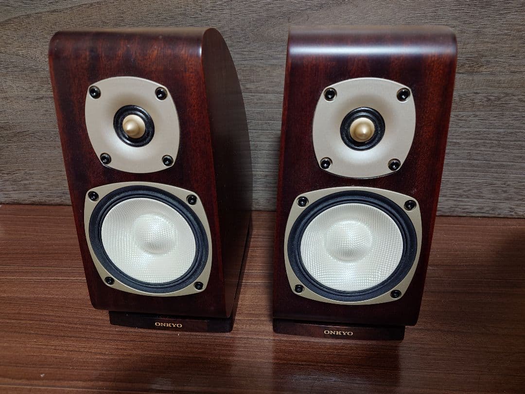 ONKYO スピーカー D-TK10 (外箱、専用カバー付き) ONKYO スピーカー D-TK10 (外箱、専用カバー付き) Amazon.co.jp: ONKYO