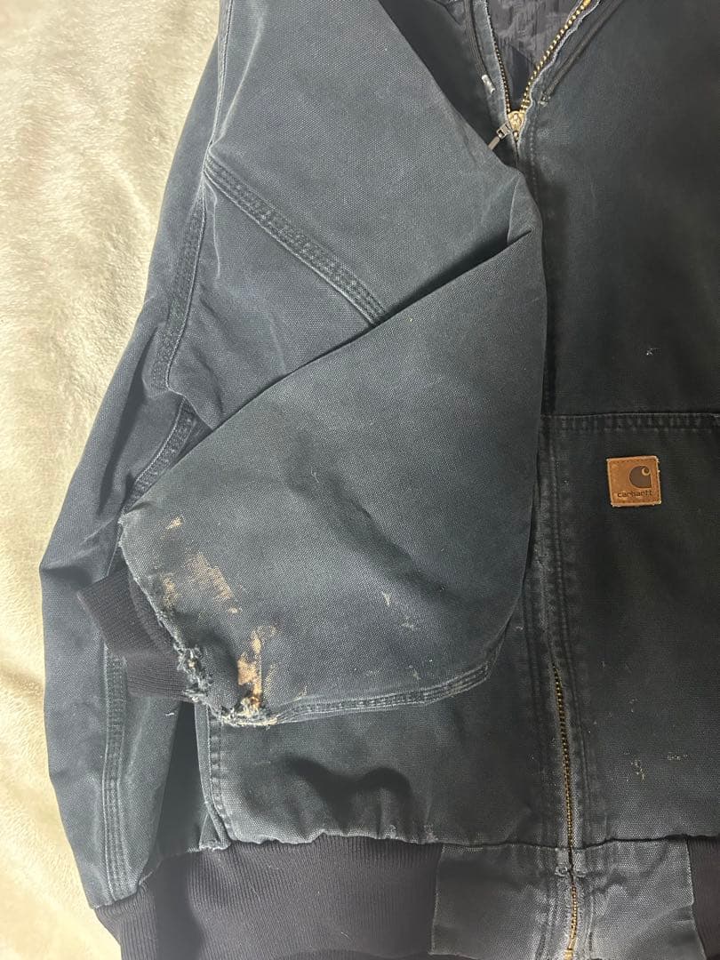 Carhartt ダークグレー フード付きジャケット