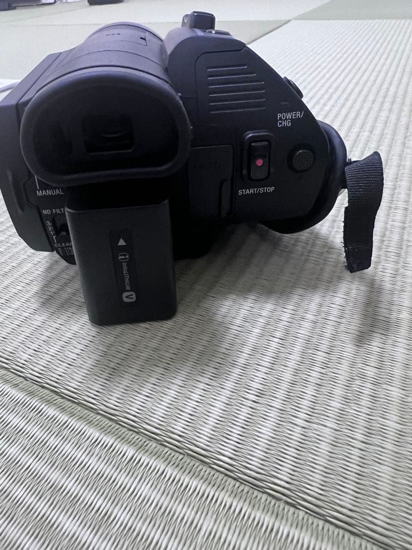 Sony FDR-AX700 4Kビデオカメラ 本体