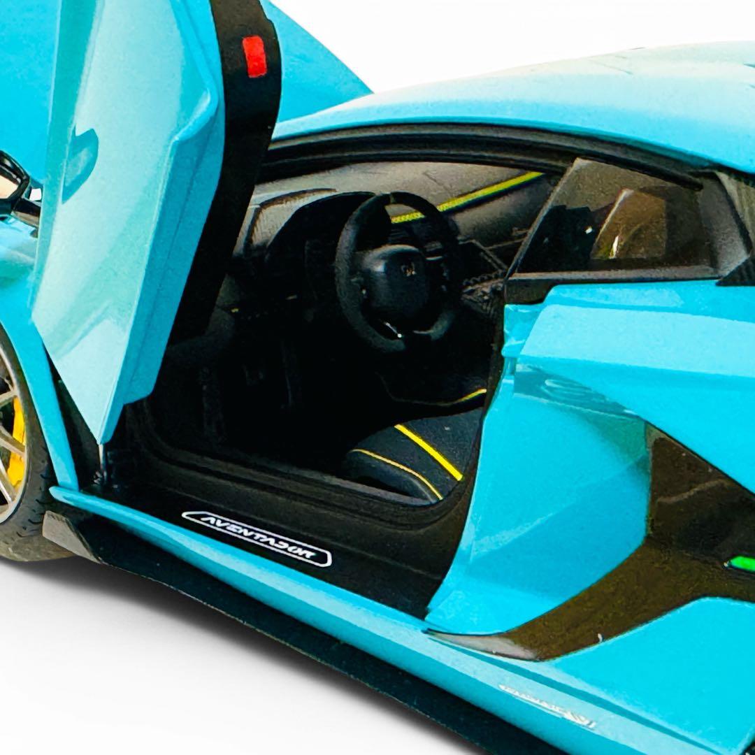 オートアート 1/18 ランボルギーニアヴェンタドール SVJ ターコイズ