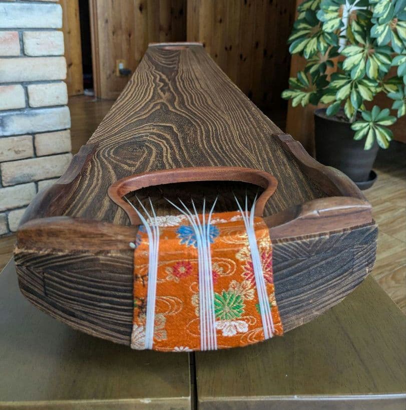 琴　和楽器　弦楽器 13弦　すだれ彫り　美木目