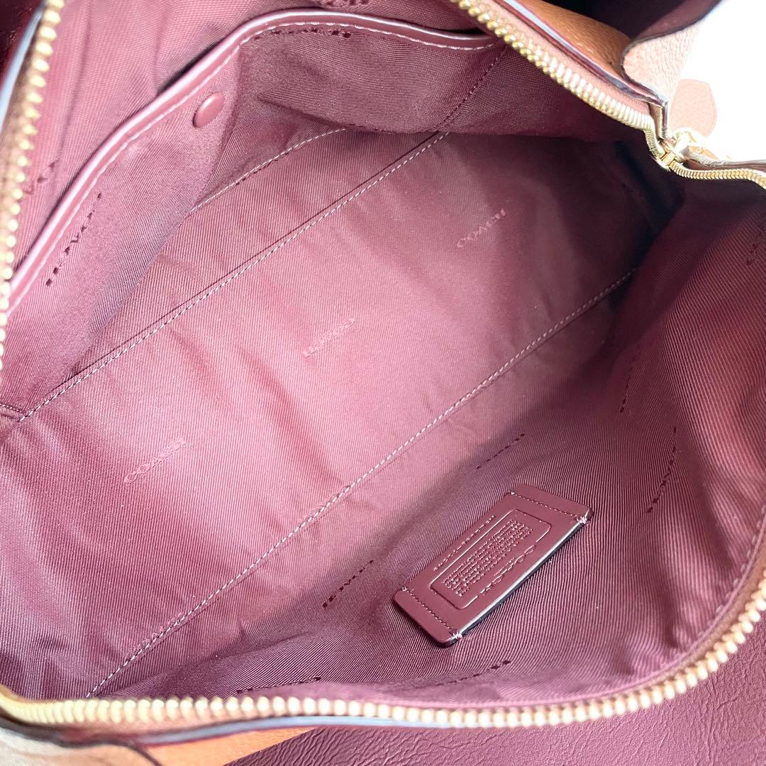 コーチ COACH ハンドバッグ ハドリー ホーボー レザー ほぼ新品