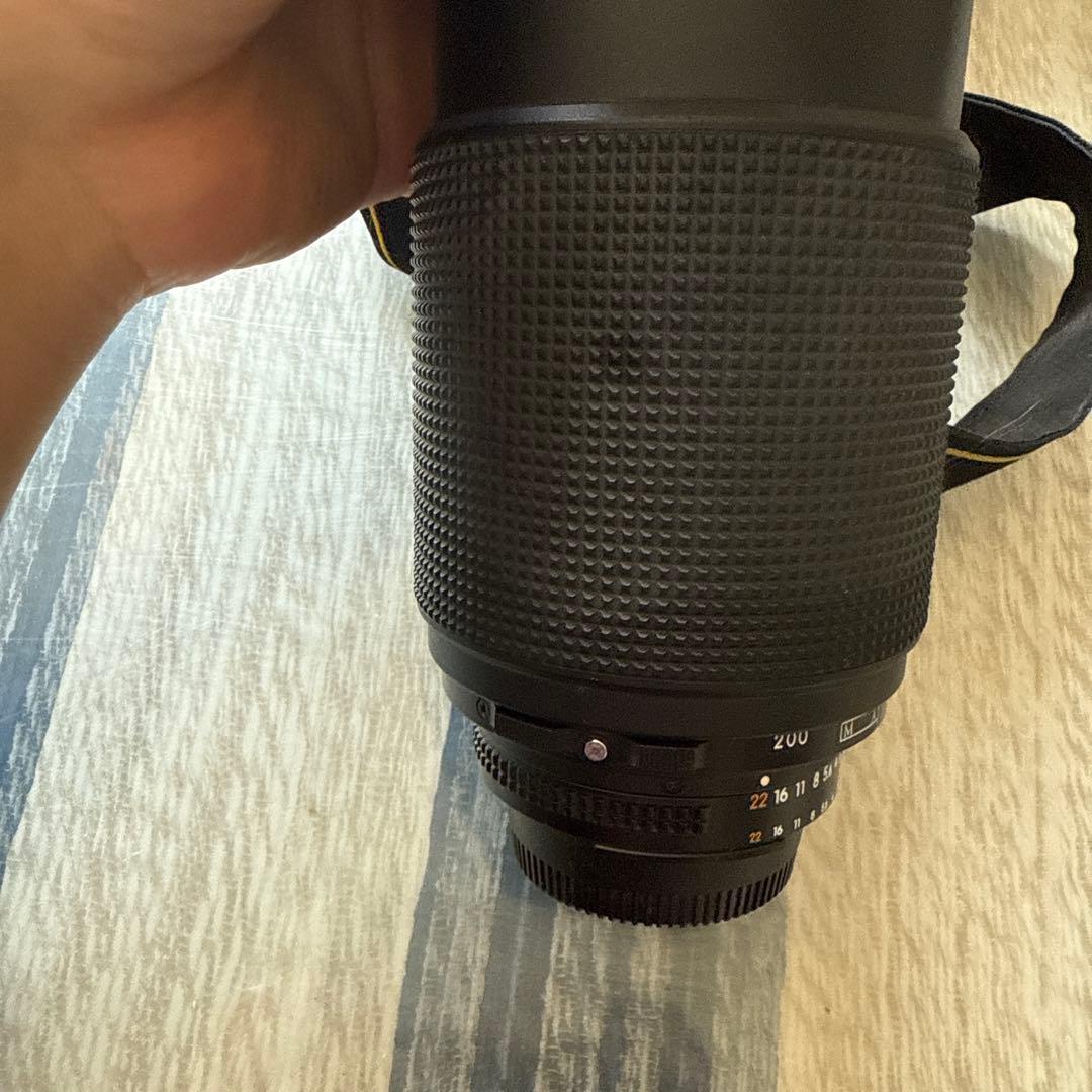 NikonF4カメラNikkor 35-70mmと80-200mm レンズセット NikonF4カメラ
