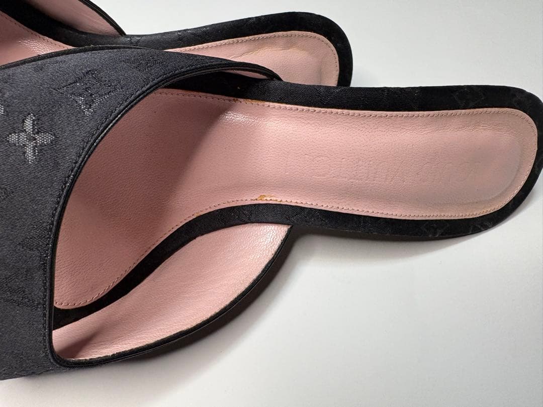 ルイヴィトン サンダル ミュールタイプ 34（約21.5cm）黒 ピンク